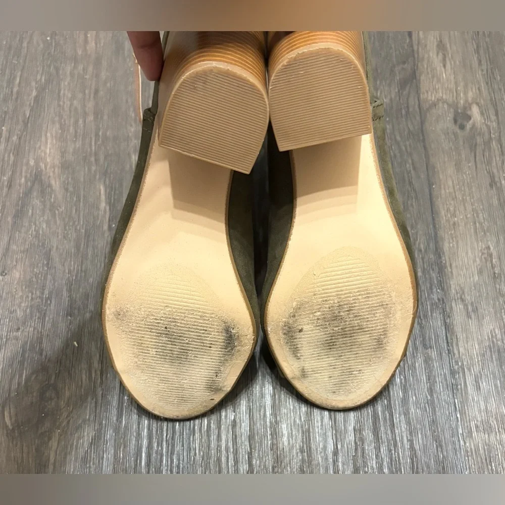 JustFab Olive Green Peep Toe Block Heel Booties – Size 8.5
